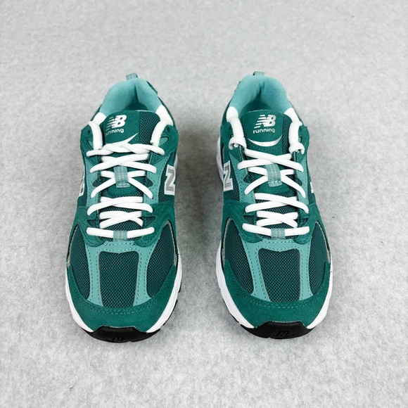 New Balance Teal Sneakers - Picture 2 of 5
